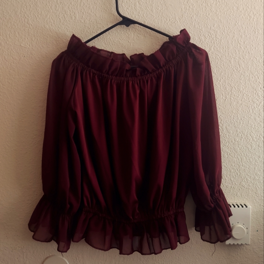 Dark Academia frilly pirate looking maroonish purple top Spirit Size L